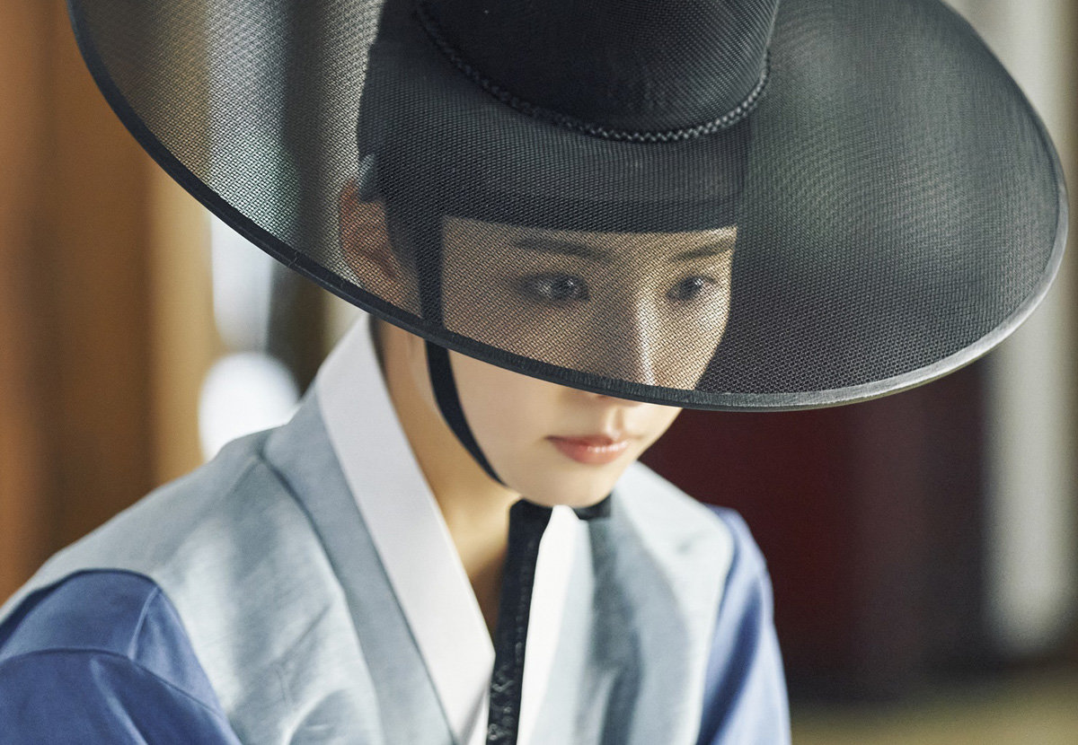 <b>신세경</b> 남자 됐네…인생 첫 <b>남장여자</b> 어떨까 (세작)