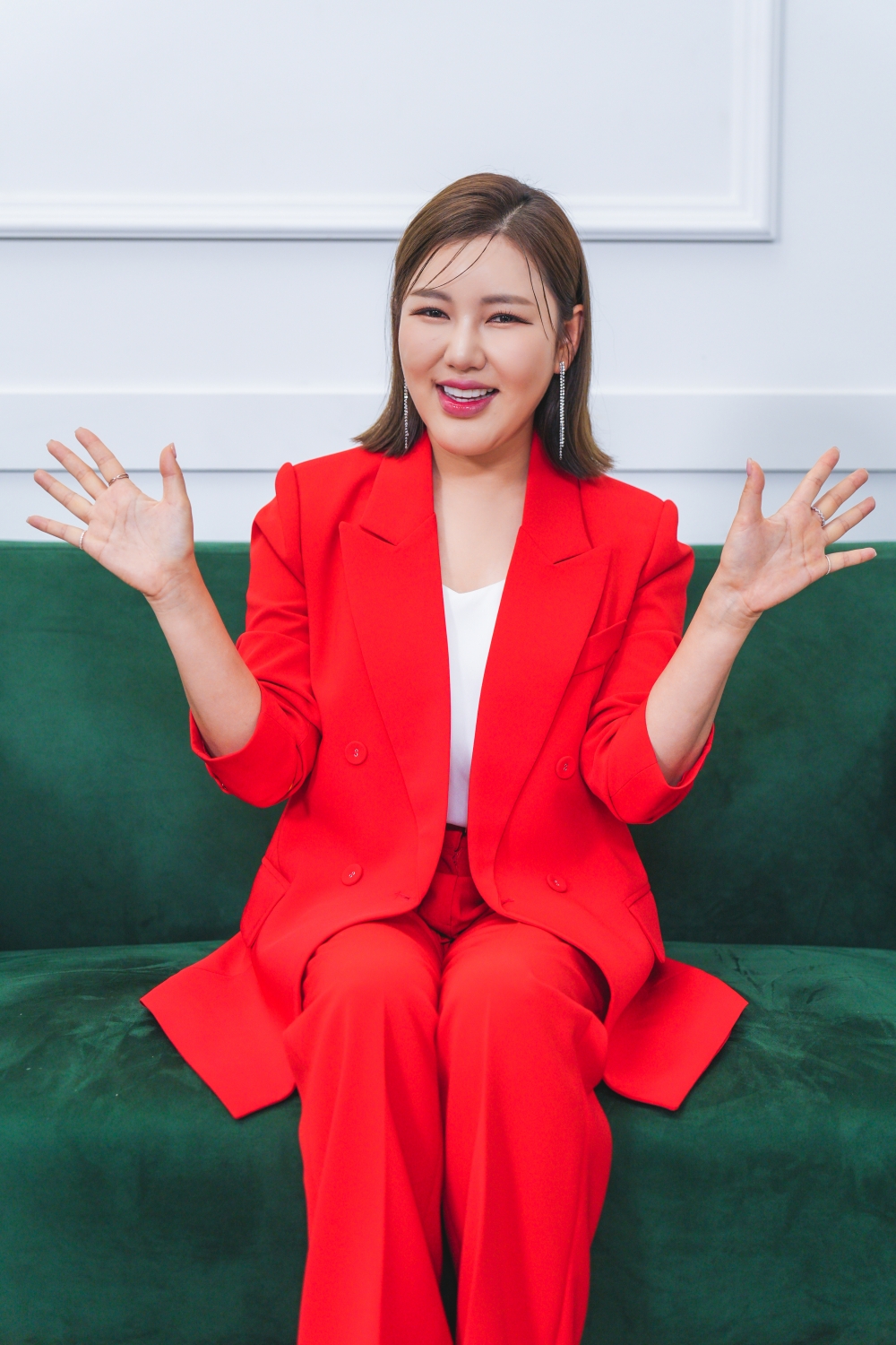 송가인 사과, <b>광주 콘서트</b> 무대 설치 中 붕괴→<b>콘서트</b> <b>연기</b> [공식]