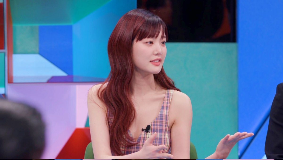 <b>이유비</b>, ‘이승기이다인’ 결혼식 <b>민폐</b>룩 논란 정면 돌파 (강심장VS)
