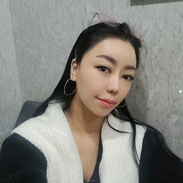 나는솔로 10기 정숙, 라이브<b>방송</b>에서 성형수술 커밍아웃