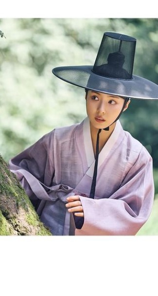 <b>신세경</b>, 눈부신 ‘<b>세작</b>’ 비하인드컷 [스타샷]