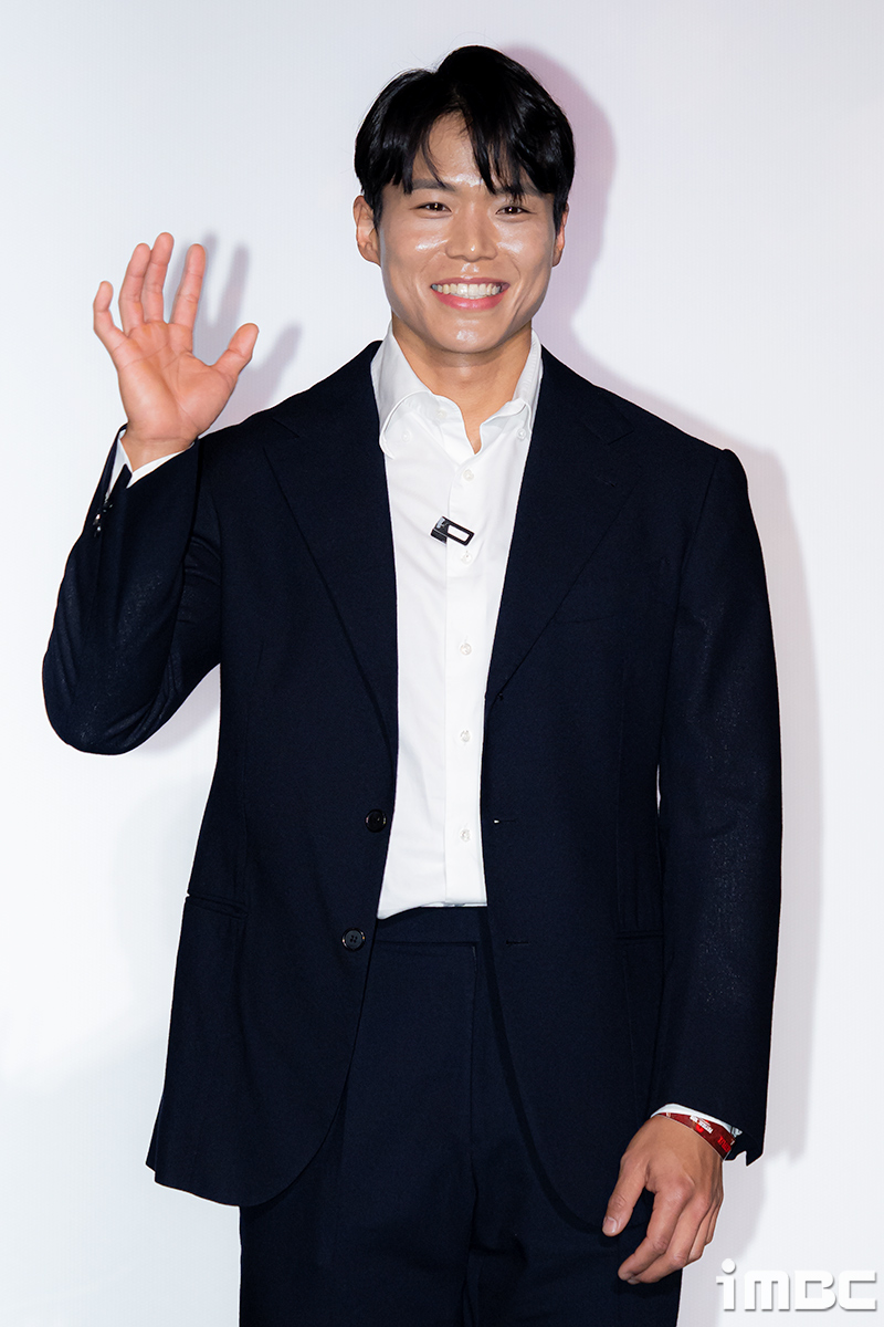 [포토] '<b>피지컬</b> 100' 시즌2 우승자 아모띠
