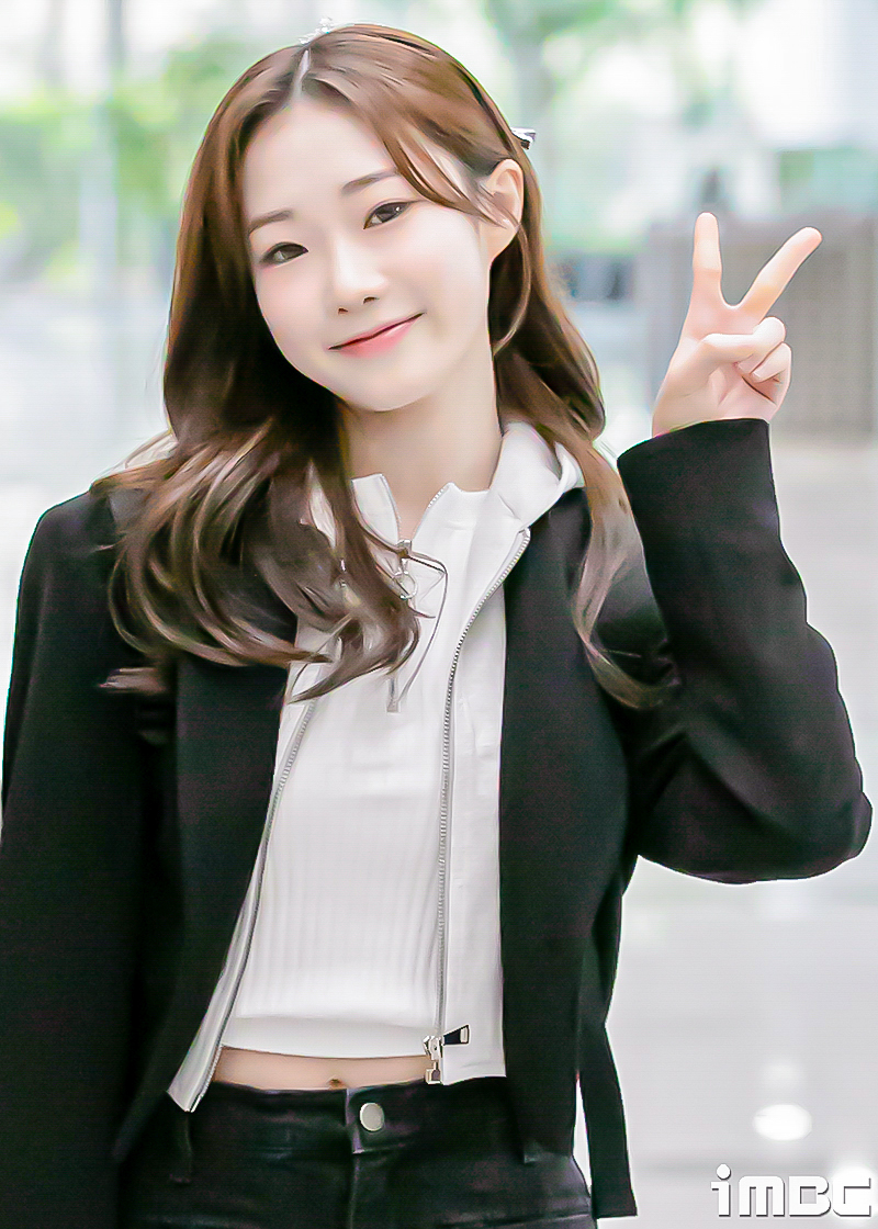 [포토] <b>정서주</b>, '트롯챔피언' 출근 완료