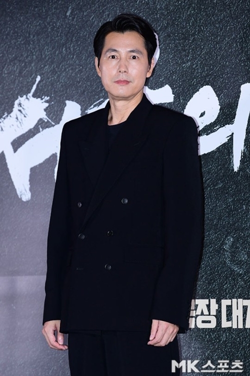 Jung WooSung, Endless Dedication to Refugees - Trends - In-Depth K-Pop