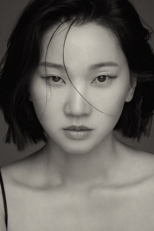 장윤주, <b>엑스와이지 스튜디오와</b> 매니지먼트 <b>계약</b>…'눈물의 여왕' 활약