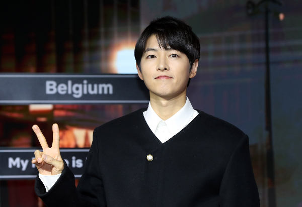 '<b>로기완</b>' <b>송중기</b> "대본만 봐도 먹먹하고 신선"
