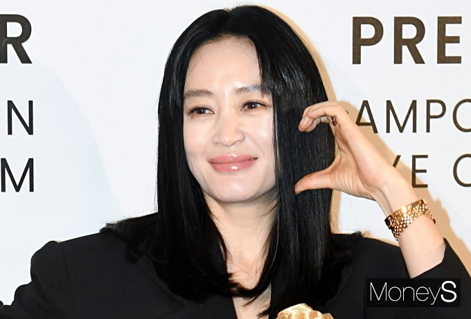 "문자에 울컥"… <b>류승룡</b>이 전한 '김혜수 <b>미담</b>' 보니?