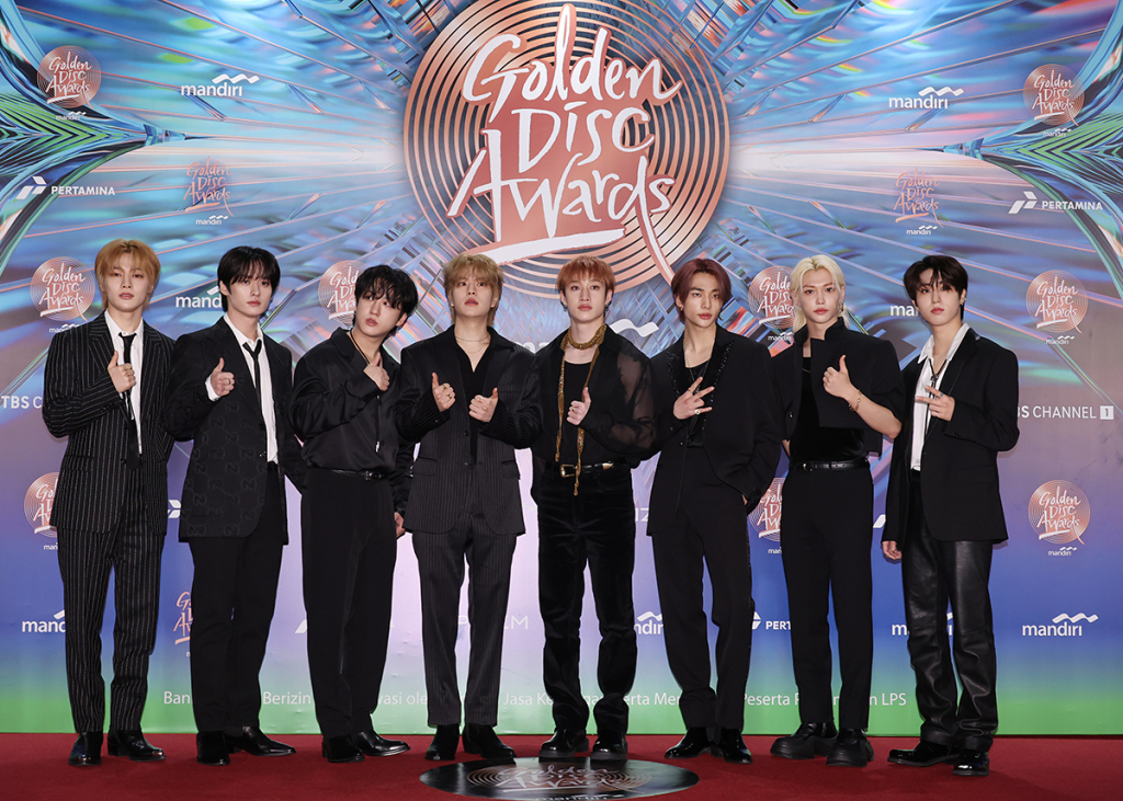 <b>스트레이키즈</b>, '<b>거미줄</b>'도 1억뷰 돌파… 억대뷰 뮤비 14편