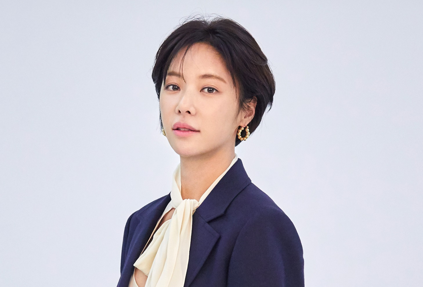 <b>황정음</b>, 이혼 소송 언급할까… 첫 <b>공식석상</b> '주목'
