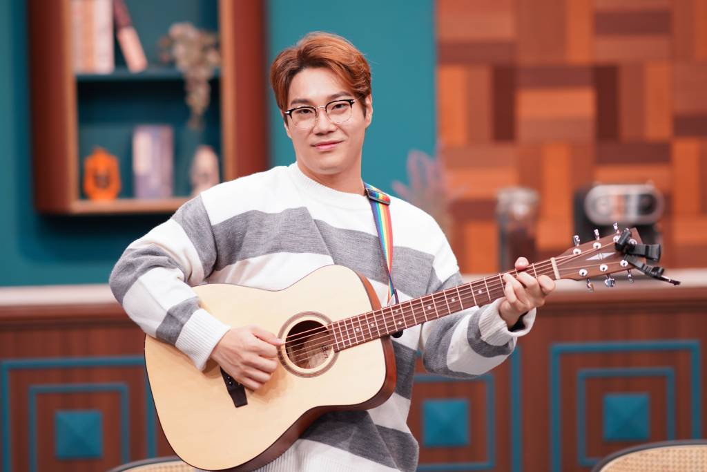 '사기 의혹' <b>유재환</b> "<b>예비</b>신부? 배다른 <b>동생</b>"… 피해자 카톡 공개