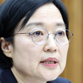 가족 얘기에 울컥한 한성숙…국힘 "부동산 특혜" 민주당 "히딩크처럼"