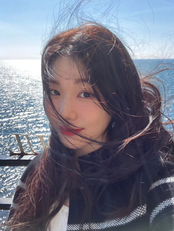 김연아, <b>고우림</b> 군입대 앞두고 부산 여행…일상 속 빛나는 미모 [N샷]