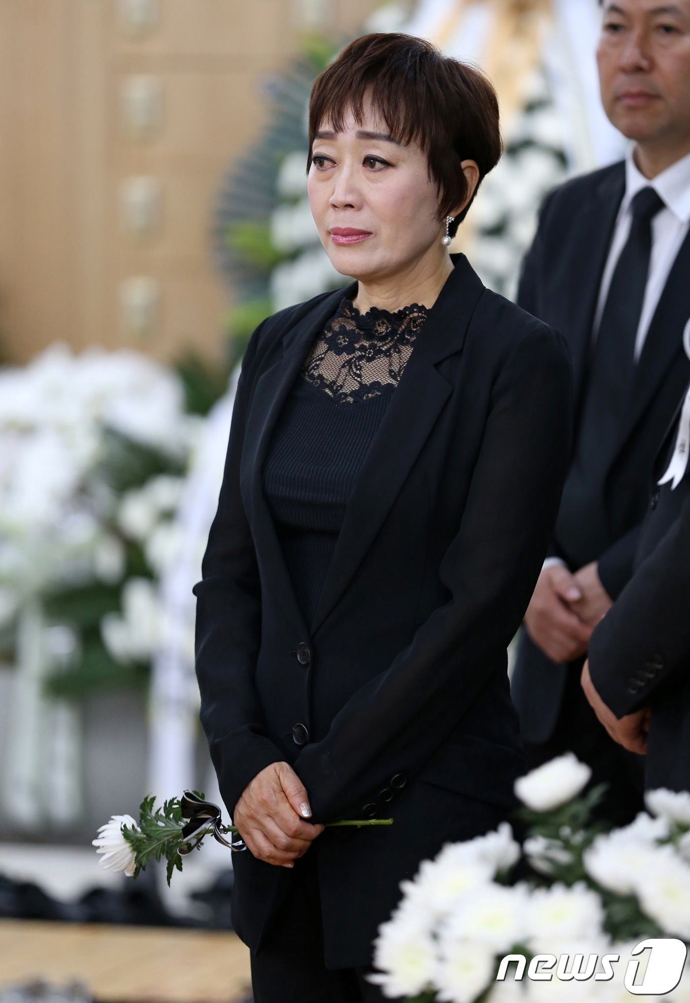 <b>하춘화</b>, <b>모친상</b>…101세 <b>별세</b> "딸 지극정성 뒷바리지한 강한 한국적 어머니"