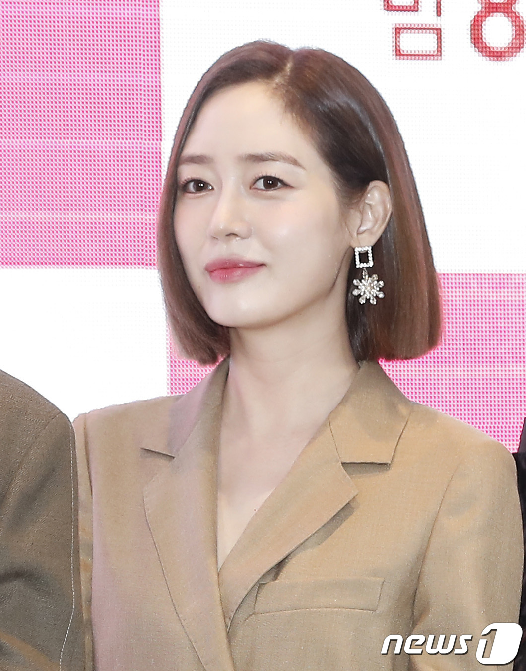 <b>성유리</b>, 남편 안성현 논란 언급 "새해엔 우리 가정 억울한 일 진실 밝혀지길"