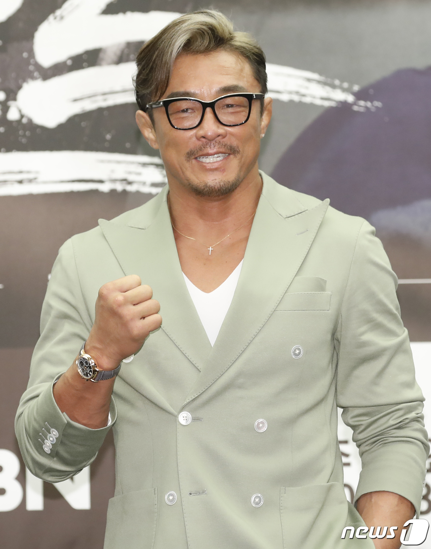 '더 <b>와일드</b>' <b>추성훈</b> "<b>아저씨</b>끼리 여행, 사랑스럽게 봐주길" [N현장]