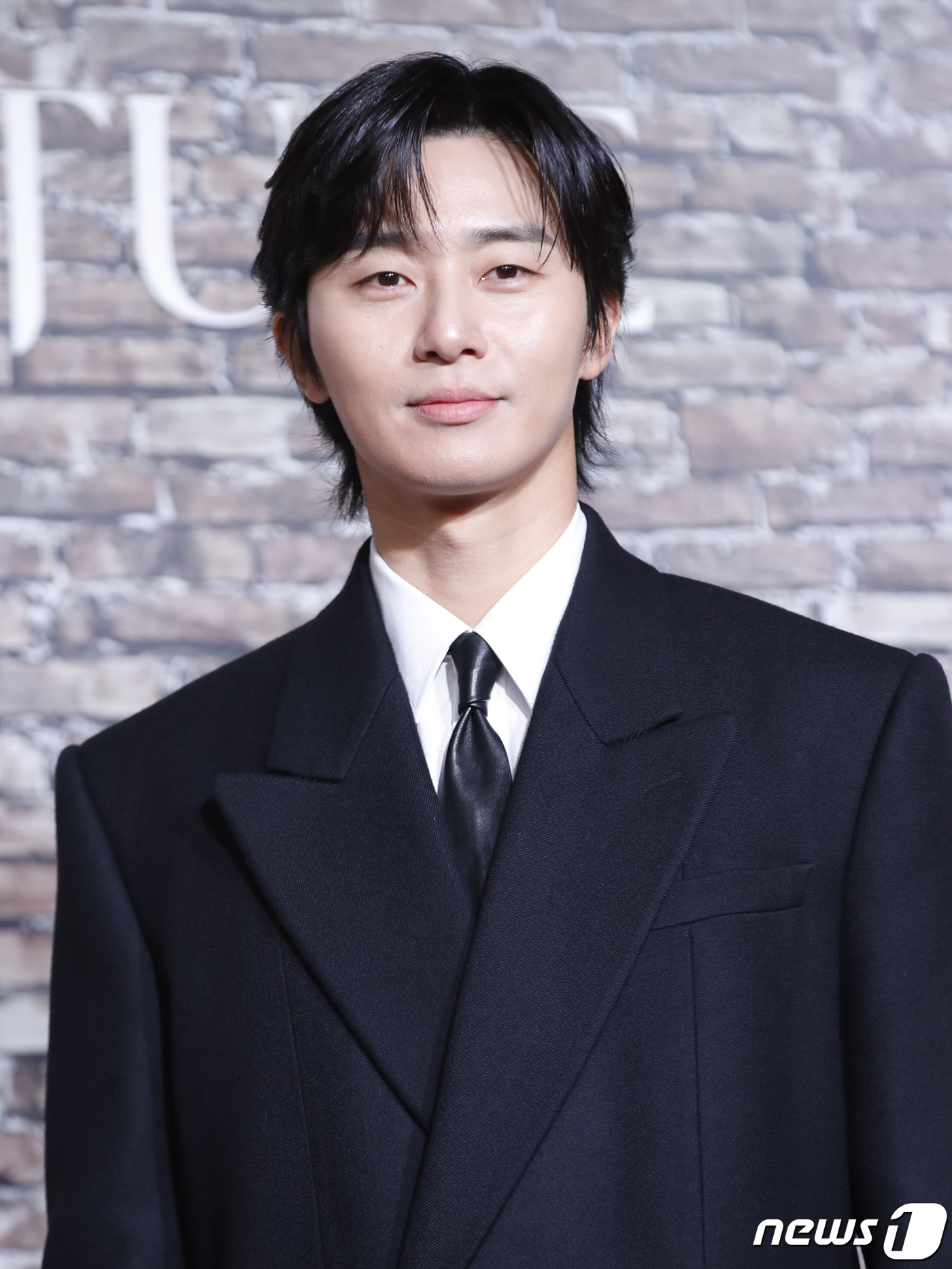 <b>박서준</b> 측 "배우 인격·명예훼손 악성 게시물 <b>끝까지</b> 강력 대응"