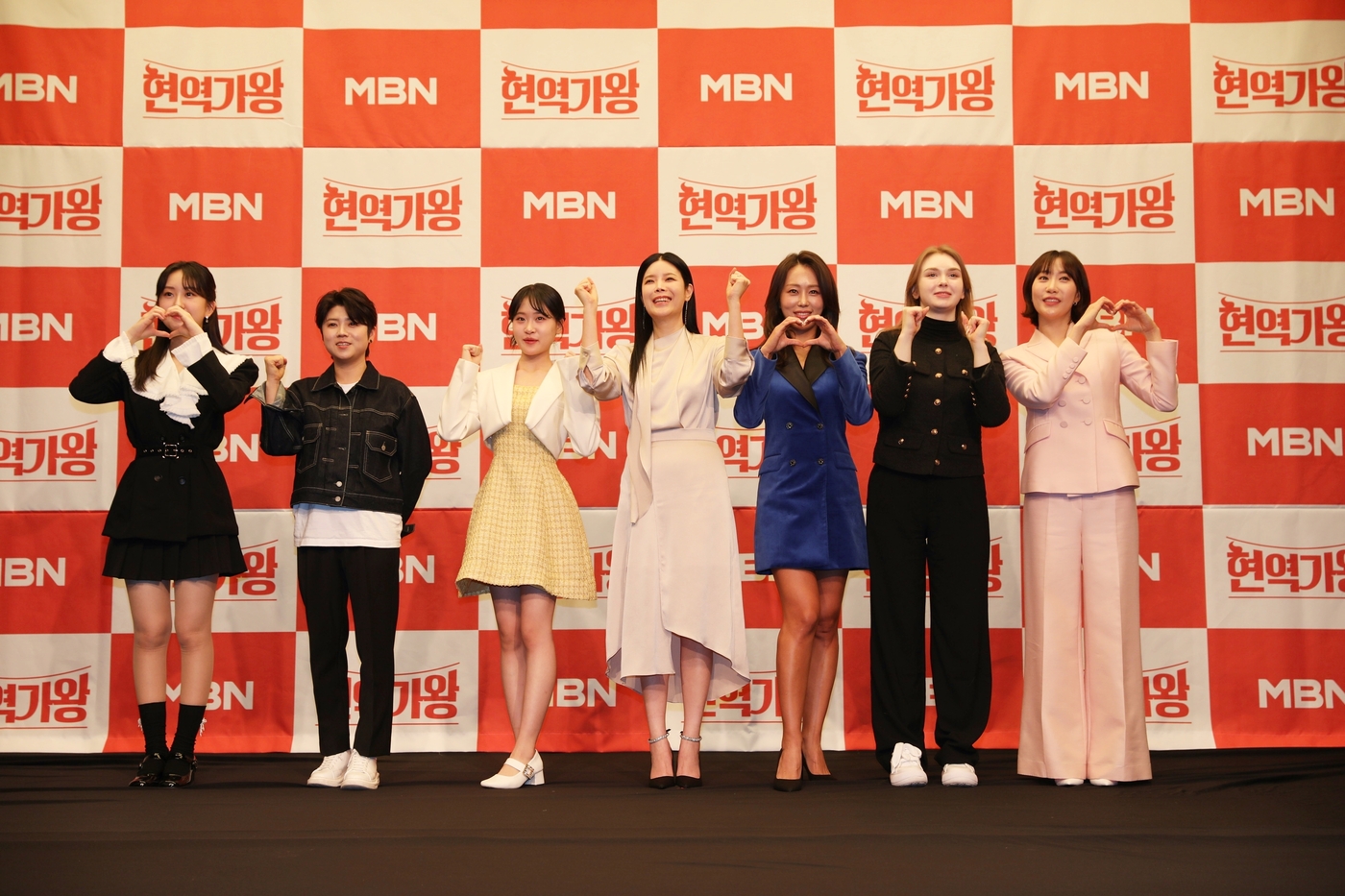 "불꽃 튀는 경쟁"…'<b>현역가왕</b>' 마친 <b>톱7</b>, 이젠 한일전이다(종합) [N현장]