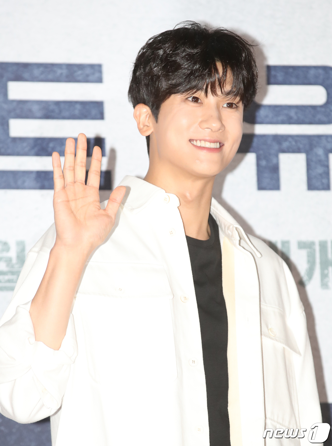 <b>박형식</b>, <b>워너뮤직코리아와</b> 日 <b>매니지먼트</b> 계약