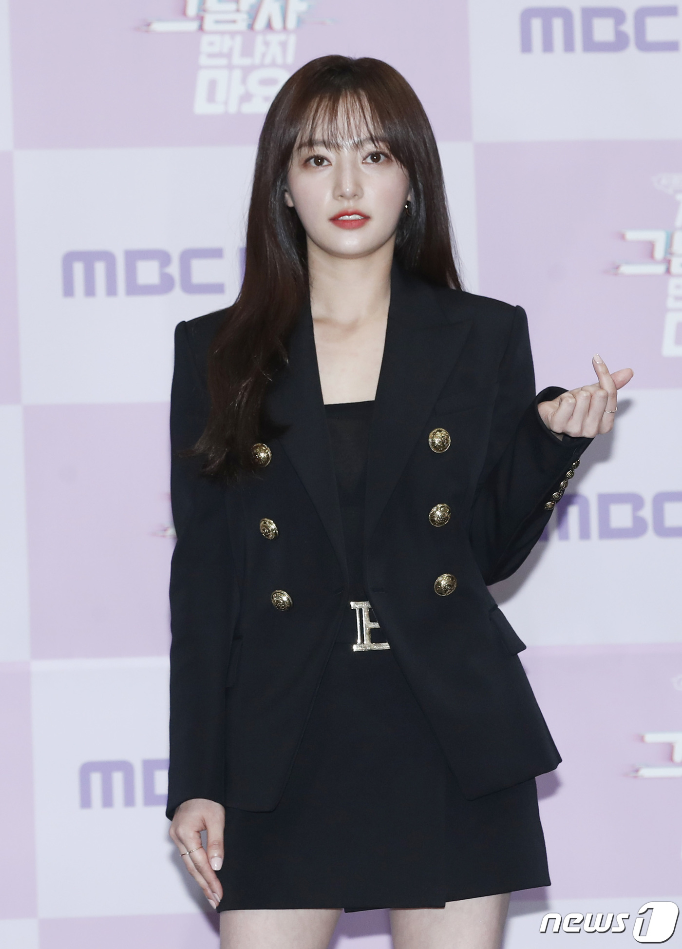'<b>학폭</b> 의혹 <b>여배우</b> S씨' 송하윤 "제보자와 일면식도 없어…모두 사실 아냐"
