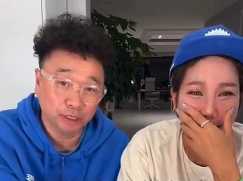 '<b>강원래</b>' <b>김송</b> "다들 <b>이혼</b> 못 시켜 안달…절대 안 해, 오지랖 떨지 마라"