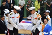 채 상병 전우 2명, 윤 대통령에 "특검법 수용해달라" 공개편지