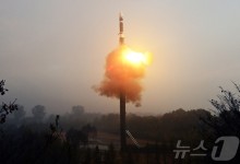 신형 ICBM '화성-19형' 각종 기록 경신…탄두 재진입 기술은 아직
