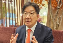 김종혁 "권성동 가족 검색할까" 권 "감사하라"…친한·친윤 접입가경