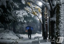 "우산 챙기세요"…수도권·충청권 등 비 소식·밤부터 기온 '뚝'