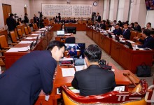 '尹 내란 상설특검' 野단독 법사위 통과…내일 본회의 처리