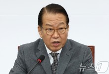 권영세, 보수 유튜버에 설 선물…공직선거법 위반 논란