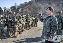 국방장관 대행 "본연 임무 완수해 신뢰받는 군대"…올해 첫 지휘서신