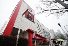 MBK, 홈플러스 전 영화엔지니어링도 법정관리…네파도 '경영 실패'