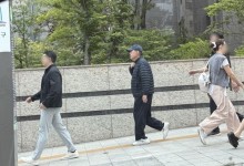 "이번 대선의 이유가 돌아다닌다"…패딩 입은 尹, 이번엔 길거리서 포착