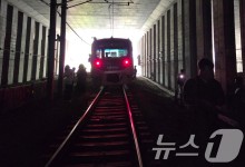 경의중앙선 가좌~신촌 구간 사다리차 전도…KTX 포함 운행 중단
