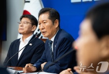 정청래 "국힘, 내란 직접 연루 정당…열번 백번 정당해산감"
