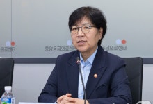 복지장관 "중국인 건강보험 당기수지 55억 흑자…부정수급 아냐"