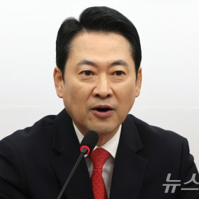장동혁, '탈당' 김상욱 저격…"꿋꿋히 국힘 지킨 김두겸 승리"