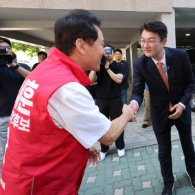 오세훈 후보, 개혁신당 이준석 대표·김정철 후보와 함께