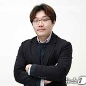 둑을 쌓을 것인가, 반도체의 길을 열 것인가