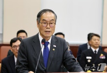 방사청장 "DMZ 우거진 수풀, 지뢰탐지기 성능조건에 없어" 주장