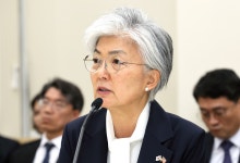 강경화 주미대사관, 한미 소통 어려움 없다며 발언 하루 만에 입장 변경