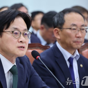 김정관 산업장관 "메가특구법 '52시간 노동특례' 반드시 포함돼야"