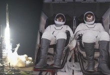 사상 첫 민간인 우주유영 성공…"지구는 완벽한 세상"