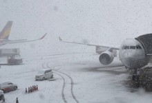 폭설에 항공기 운항 차질…1편 결항·10편 지연