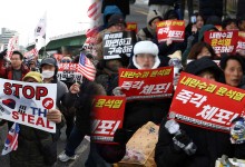 영장 재발부에 탄핵 찬반 집회 가열…이 시각 관저 앞
