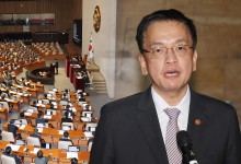 '쌍특검 부결' 엇갈린 평가…비상 계엄·여객기 참사 현안질문
