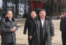 김정은, 핵추진잠수함 건조 시찰…"해상방위력 제한수역 없어"