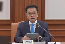 최상목, 美 관세 대책 발표…"피해 기업에 추가 2조원 금융 지원"[현장연결]