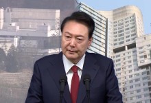 尹, 파면 일주일만 관저 퇴거…이 시각 관저 앞