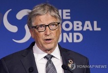 머스크 한 방 먹인 게이츠..."최고 부자가 최빈곤 아이들 죽게 해"